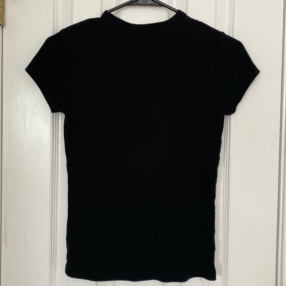 Women’s Ribbed Black Short Sleeve Top